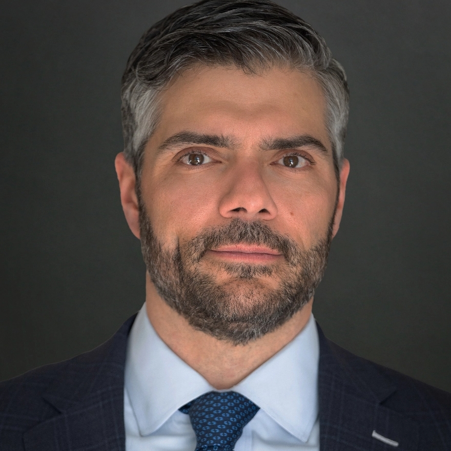 Headshot image of Aaron Pisani